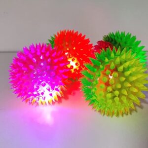 PELOTA ERIZO CON LUZ GRANDE 7*7*7 JUG009
