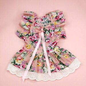 VESTIDO CON ENCAJE EN LA POLLERA