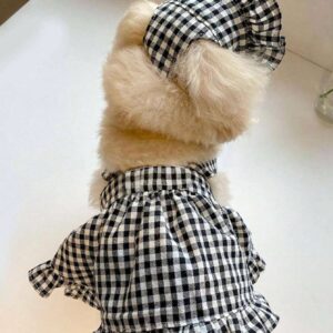 VESTIDO CON TIRANTES A CUADROS CON GORRO